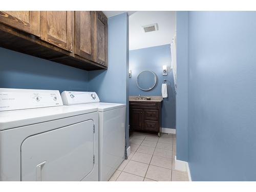 485 Halpin Street, Kimberley, BC - Indoor Photo Showing Laundry Room