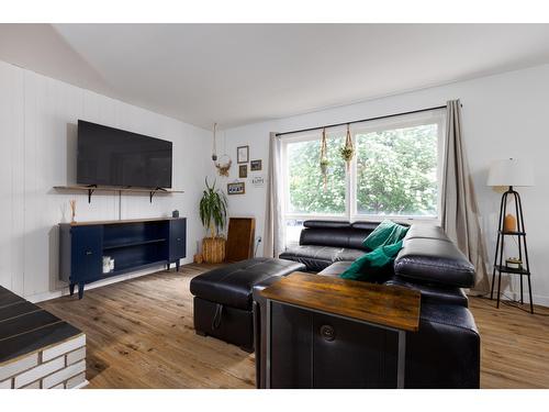 485 Halpin Street, Kimberley, BC - Indoor Photo Showing Living Room