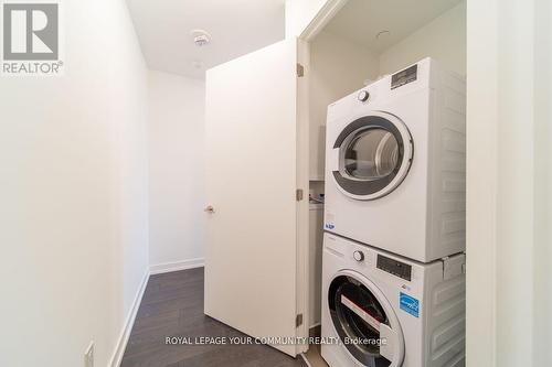 632 - 3100 Keele Street, Toronto (Downsview-Roding-Cfb), ON - Indoor Photo Showing Laundry Room