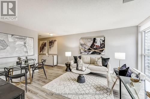 821 - 19 Singer Court, Toronto (Bayview Village), ON - Indoor Photo Showing Living Room