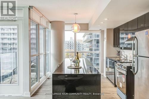 821 - 19 Singer Court, Toronto (Bayview Village), ON - Indoor Photo Showing Other Room