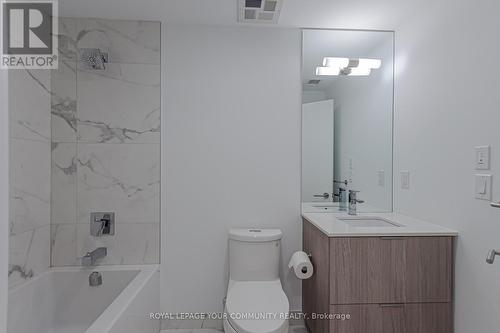 301 - 47 Mutual Street, Toronto, ON - Indoor Photo Showing Bathroom