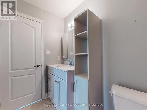 11 - 125 Huronia Road, Barrie (Painswick North), ON - Indoor Photo Showing Bathroom