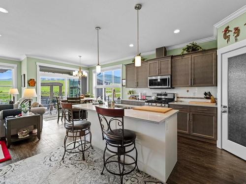 1524 Cowan Way, Merritt, BC - Indoor Photo Showing Kitchen With Upgraded Kitchen