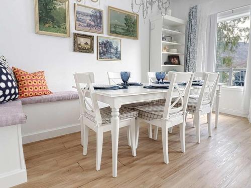 1065 Little Shuswap Lake Road, Chase, BC - Indoor Photo Showing Dining Room