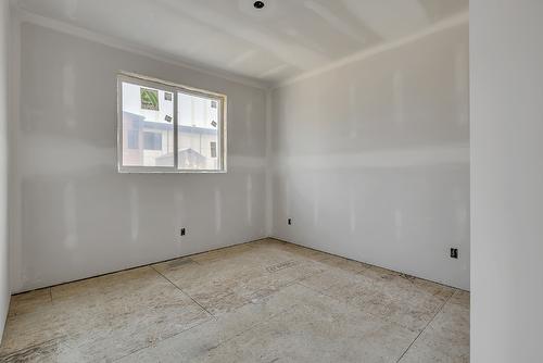 2843 Canyon Crest Drive, West Kelowna, BC - Indoor Photo Showing Other Room