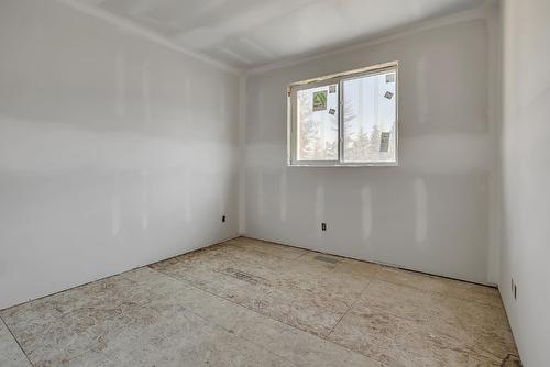 2843 Canyon Crest Drive, West Kelowna, BC - Indoor Photo Showing Other Room