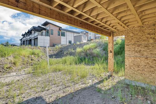 2843 Canyon Crest Drive, West Kelowna, BC - Outdoor