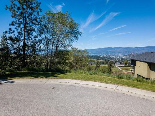 952 Ackerman Court, Kelowna, BC - Outdoor With View