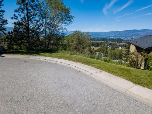 952 Ackerman Court, Kelowna, BC - Outdoor With View