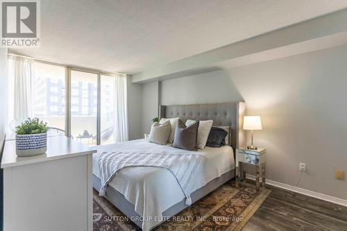 1206 - 330 Rathburn Road W, Mississauga (Creditview), ON - Indoor Photo Showing Bedroom