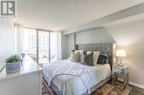 1206 - 330 Rathburn Road W, Mississauga (Creditview), ON - Indoor Photo Showing Bedroom