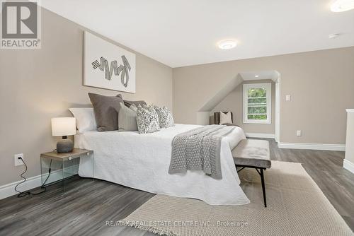 86 Case Street, Hamilton, ON - Indoor Photo Showing Bedroom