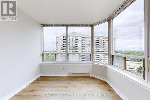 1806 - 30 Greenfield Avenue, Toronto, ON - Indoor Photo Showing Other Room