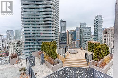 2508 - 24 Wellesley Street W, Toronto (Bay Street Corridor), ON - Outdoor With Facade