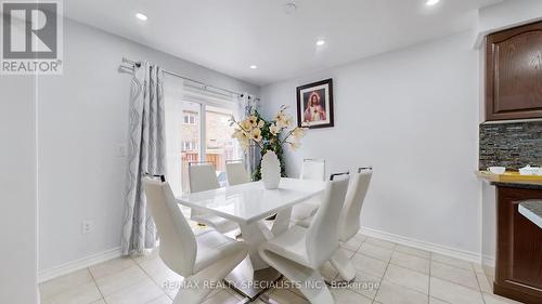 7 Fairwood Circle, Brampton, ON - Indoor Photo Showing Dining Room