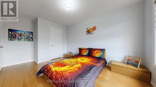 7 Fairwood Circle, Brampton, ON - Indoor Photo Showing Bedroom