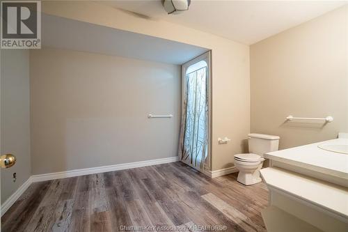 4 Briardene, Chatham, ON - Indoor Photo Showing Bathroom