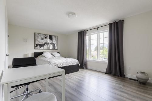 62 Amore Boulevard, Hamilton, ON - Indoor Photo Showing Bedroom