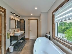 Ensuite bathroom - 