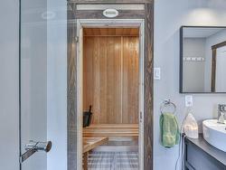 Ensuite bathroom - 