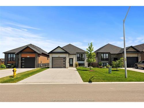 268 Moonstone Crescent, Chatham, ON 