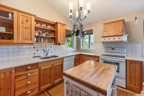 4238 Woodbury Village Road, Kaslo, BC - Indoor Photo Showing Kitchen With Double Sink