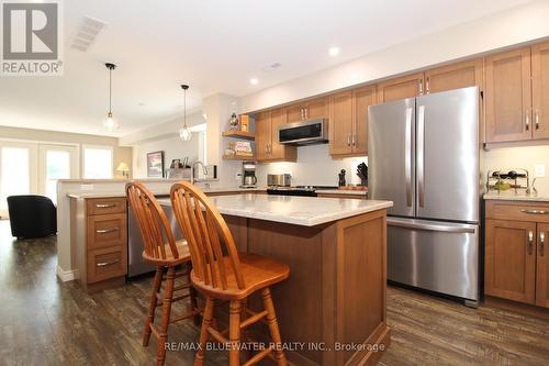 26 - 48 Ontario Street S, Lambton Shores (Grand Bend), ON - Indoor Photo Showing Kitchen