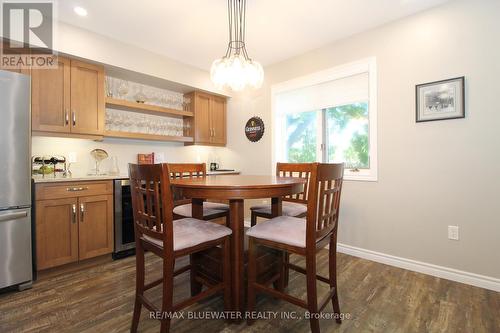 26 - 48 Ontario Street S, Lambton Shores (Grand Bend), ON - Indoor Photo Showing Dining Room