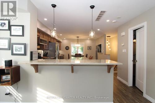 26 - 48 Ontario Street S, Lambton Shores (Grand Bend), ON - Indoor Photo Showing Kitchen With Upgraded Kitchen