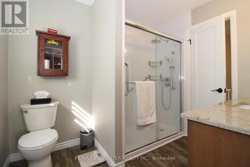 26 - 48 Ontario Street S, Lambton Shores (Grand Bend), ON - Indoor Photo Showing Bathroom