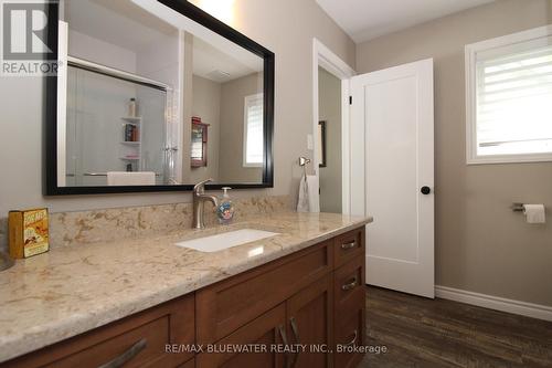 26 - 48 Ontario Street S, Lambton Shores (Grand Bend), ON - Indoor Photo Showing Bathroom