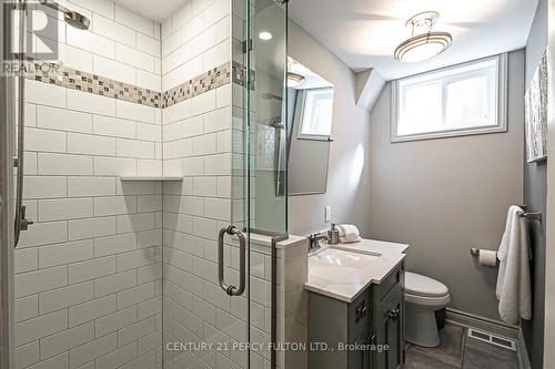 4 Page Avenue, Toronto (Bayview Village), ON - Indoor Photo Showing Bathroom