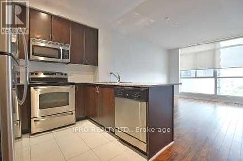 1107 - 225 Webb Drive, Mississauga, ON - Indoor Photo Showing Kitchen With Stainless Steel Kitchen
