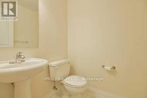 1107 - 225 Webb Drive, Mississauga, ON - Indoor Photo Showing Bathroom