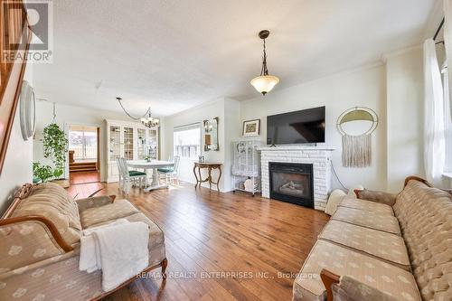 32 Holmesdale Road, Toronto, ON - Indoor Photo Showing Living Room With Fireplace