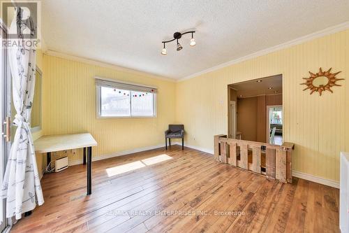 32 Holmesdale Road, Toronto, ON - Indoor Photo Showing Other Room