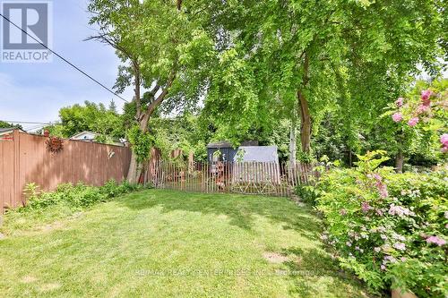 32 Holmesdale Road, Toronto, ON - Outdoor
