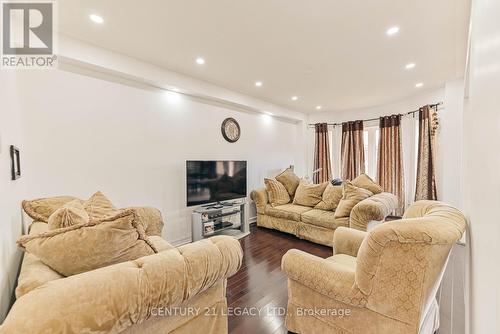 5 Eastlake Drive, Brampton, ON - Indoor Photo Showing Living Room