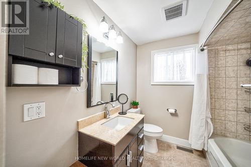 21 Erindale Drive, Erin, ON - Indoor Photo Showing Bathroom