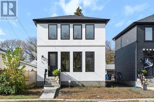 1029 Schulyer Street, Saskatoon, SK - Outdoor