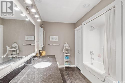 30 Pape Drive, Humboldt Lake, SK - Indoor Photo Showing Bathroom