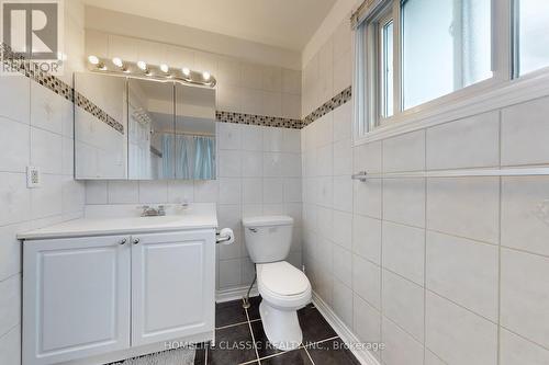 34 Nipissing Crescent, Brampton, ON - Indoor Photo Showing Bathroom