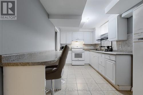 34 Nipissing Crescent, Brampton, ON - Indoor Photo Showing Kitchen