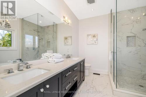 17 Ontario Street, Halton Hills, ON - Indoor Photo Showing Bathroom