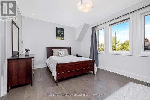 17 Ontario Street, Halton Hills, ON - Indoor Photo Showing Bedroom