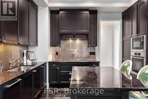 3901 - 311 Bay Street, Toronto (Bay Street Corridor), ON - Indoor Photo Showing Kitchen With Upgraded Kitchen