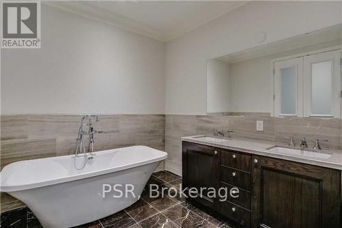 3901 - 311 Bay Street, Toronto (Bay Street Corridor), ON - Indoor Photo Showing Bathroom