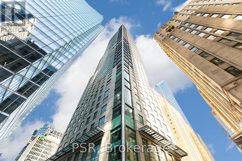 3901 - 311 Bay Street, Toronto (Bay Street Corridor), ON - Outdoor