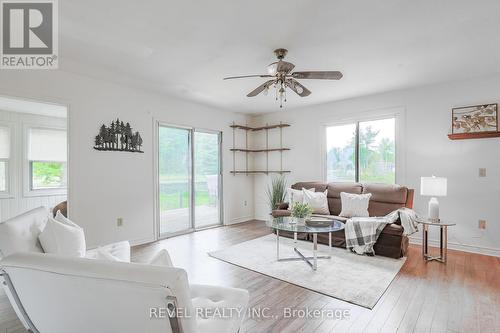 78 Fire 51 Route, Havelock-Belmont-Methuen, ON - Indoor Photo Showing Living Room